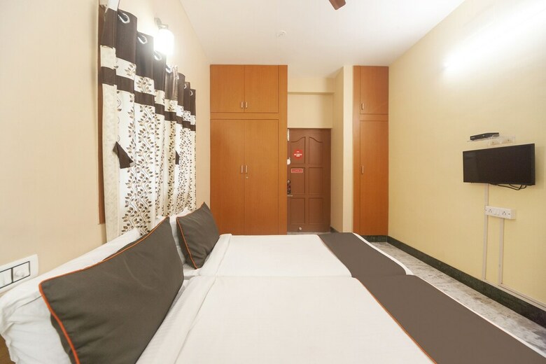 Hotel Oyo 24512 Flagship Neelangarai
