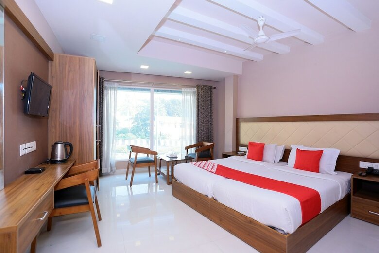 Oyo 25093 Hotel Thamam