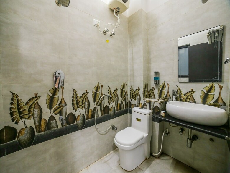 Apartamentos Oyo 23295 Hotel The Rajfort