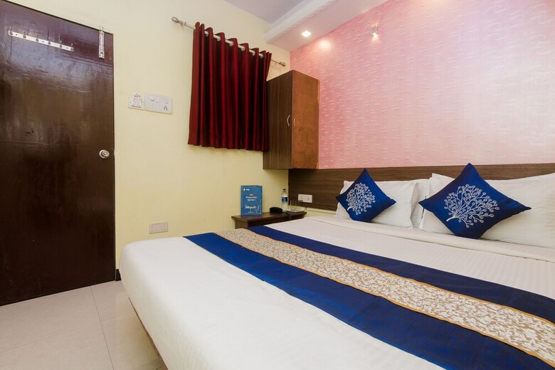 Hotel Oyo 18842 Amana Suites