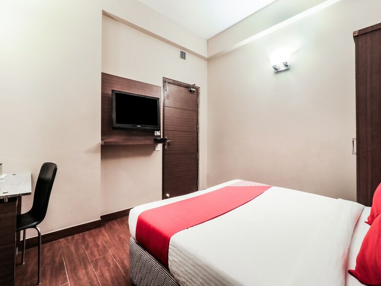 Oyo 23254 Hotel Aqua