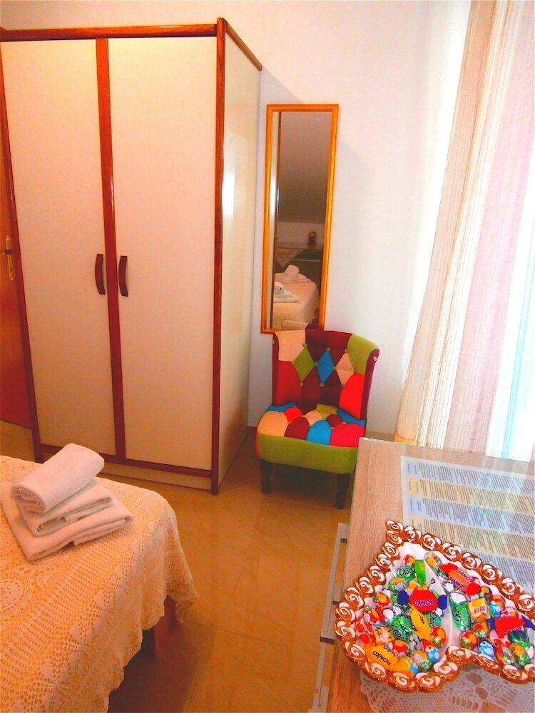 Hotel Apartments Song