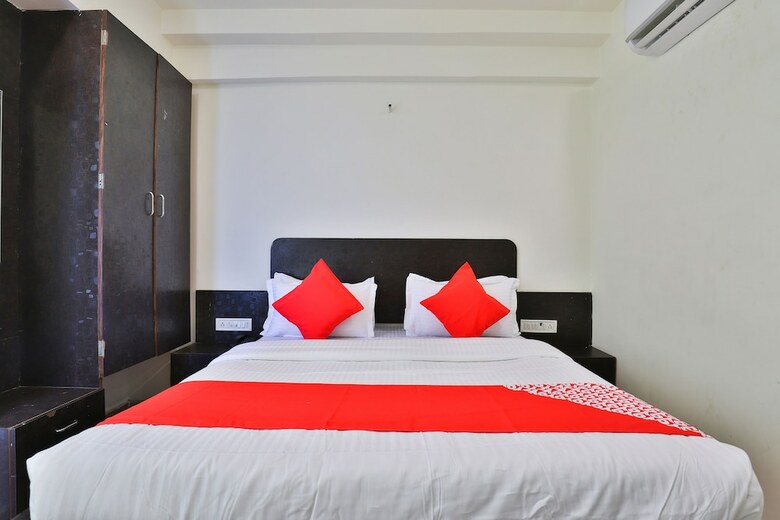 Oyo 5904 Hotel Midway Inn