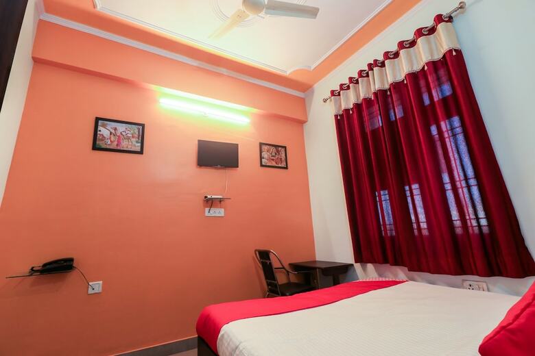 Oyo 24228 Hotel Hans
