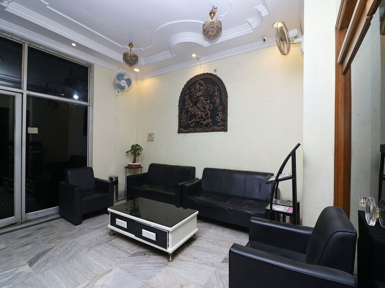 Oyo 17111 Hotel Pritika
