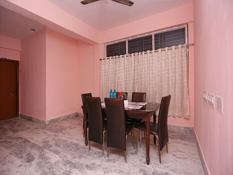 Hotel Oyo 17221 New Orchid Inn