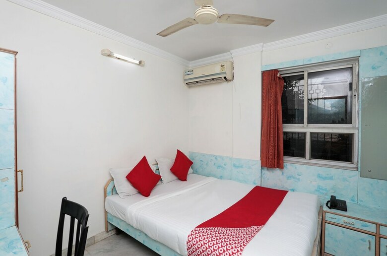 Oyo 26143 Hotel Abedin