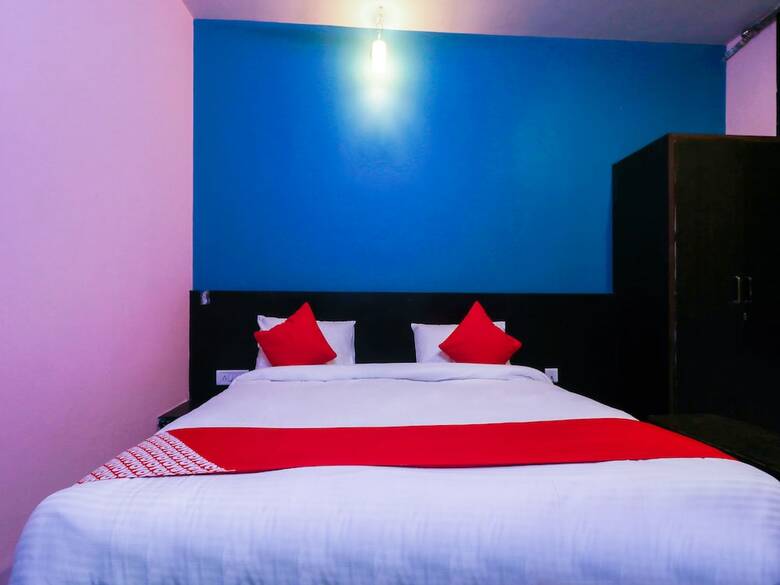 Oyo 24615 Hotel Shivam Palace