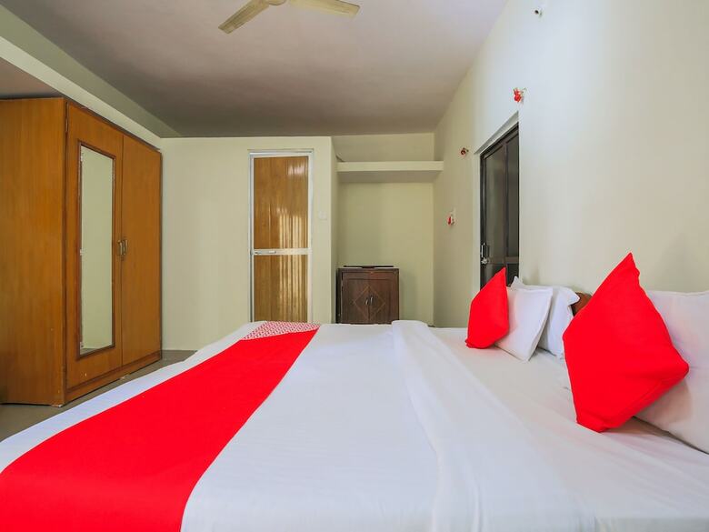 Hotel Oyo 24882 Jack's Place