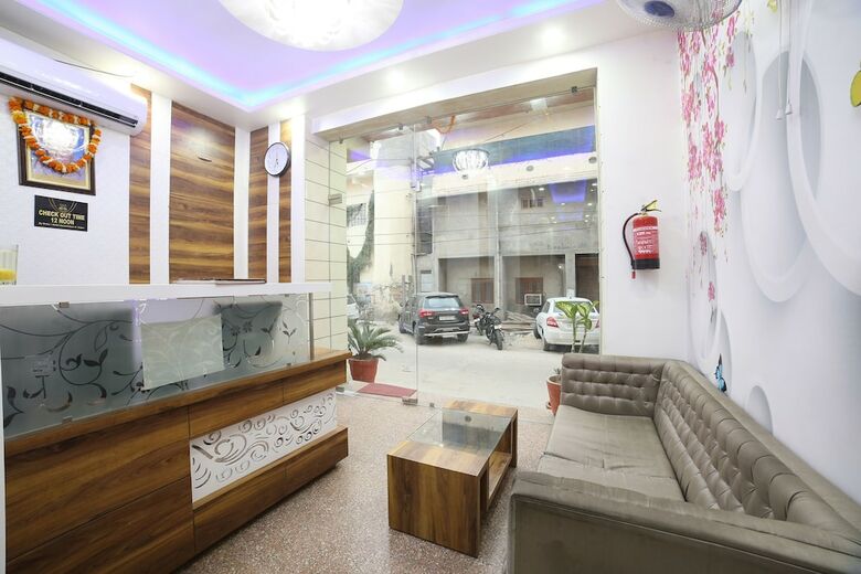 Oyo 24220 Hotel Bohra International