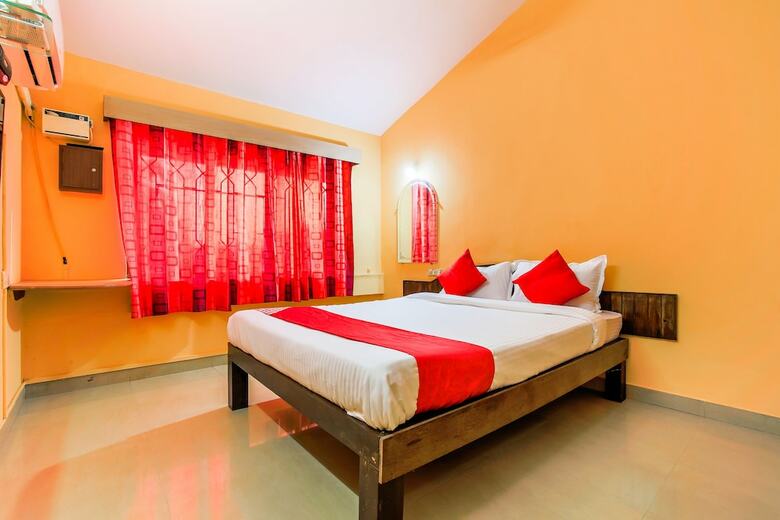 Hotel Oyo 23035 Srinivas Residency