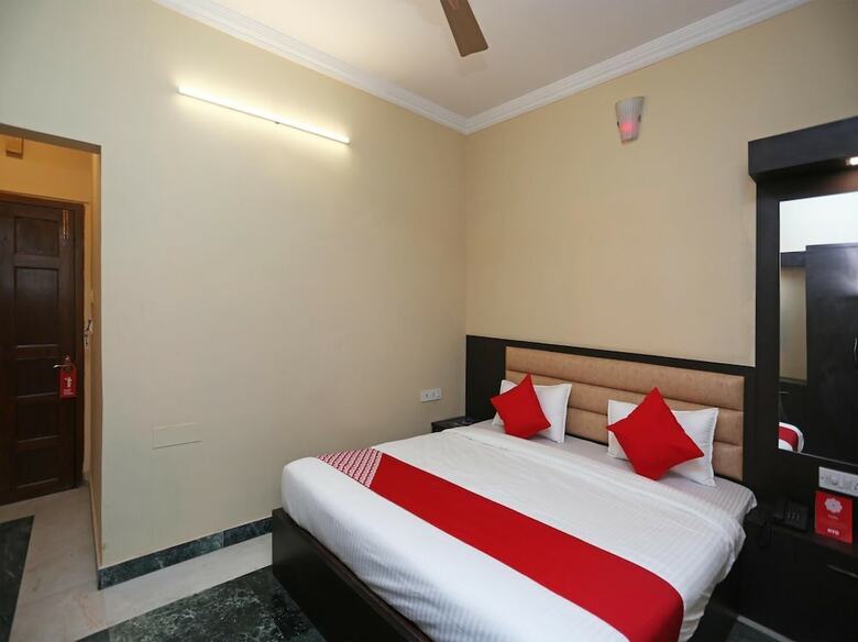 Apartamentos Oyo 19310 Flagship Jingle Inn