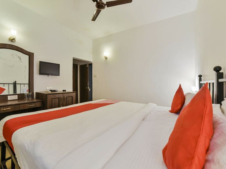 Oyo 26492 Hotel Linda Goa