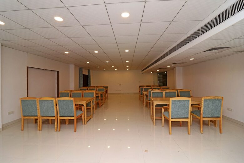 Oyo 26911 Kcg Hotels