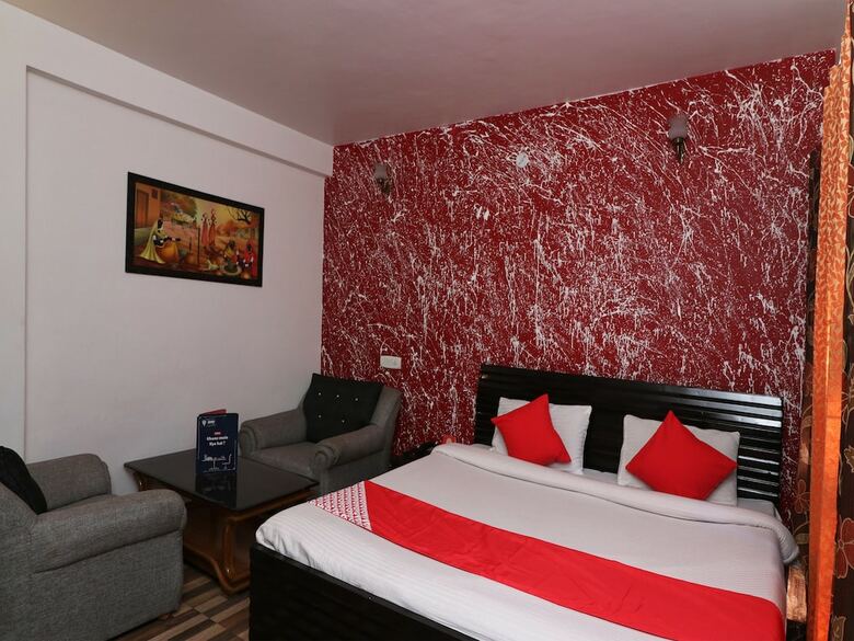 Hotel Oyo 22268 The Janvi Cottage