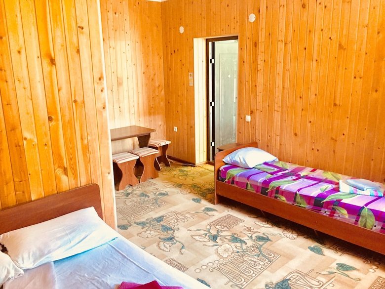 Hotel Rodnichok Guesthouse