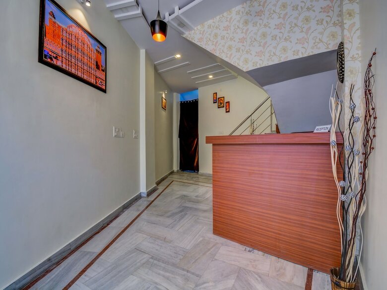 Oyo 22942 Hotel Opal