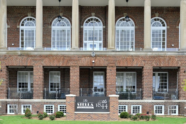 The Stella Hotel & Ballroom