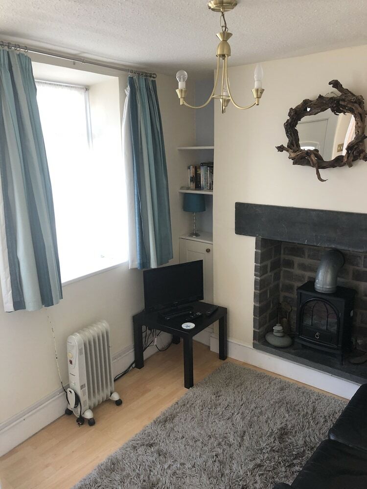 Coedmor Harbour Cottage (Sleeps 2)