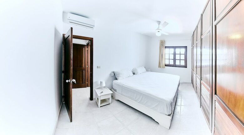 Flor Del Mar Condo