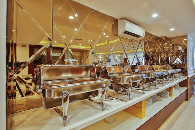 Aluna Hotel