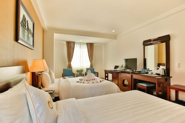Aluna Hotel