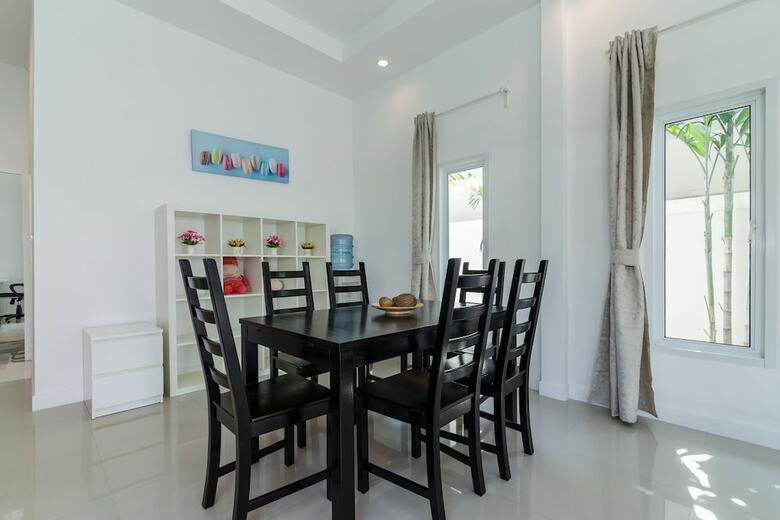Private 3 Bedroom Pool Villa L26