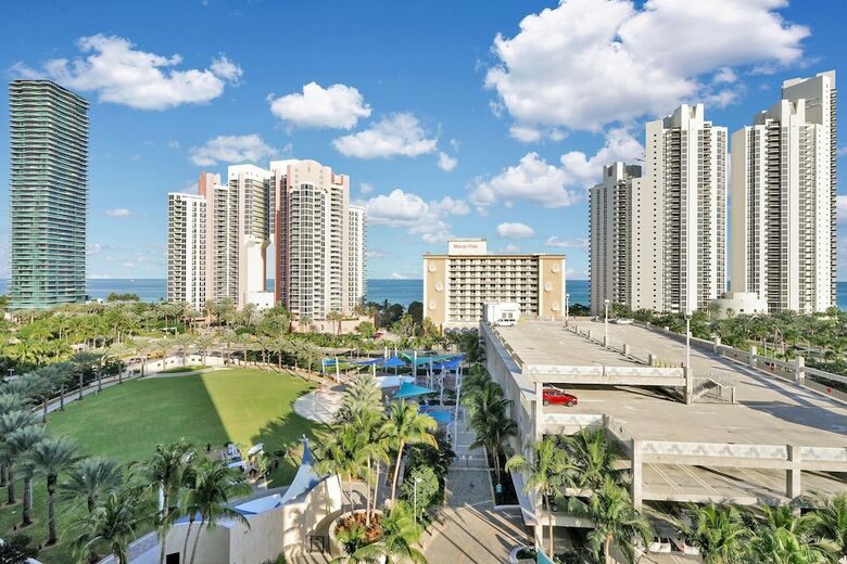 Destination Stays-ocean View Condo Miami