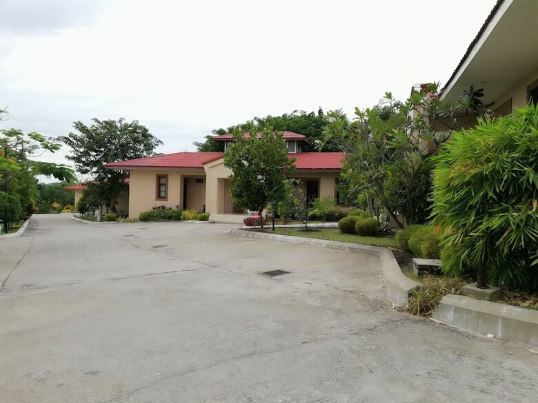 Hotel Yadanar Theingha