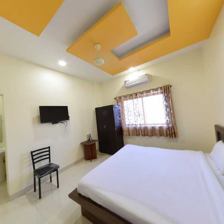 Hotel Radhika Inn