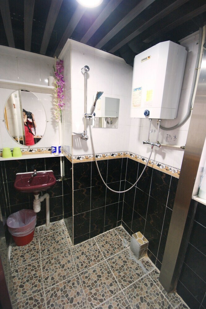 Hotel Hk Nathan House