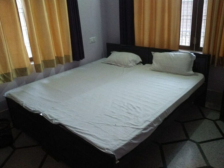 Hotel Srishti Shelter
