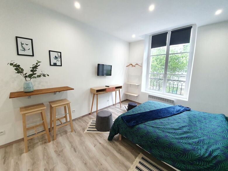 Home Sweet Home - Marais