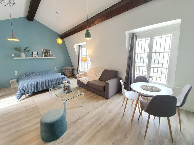 Home Sweet Home - Marais