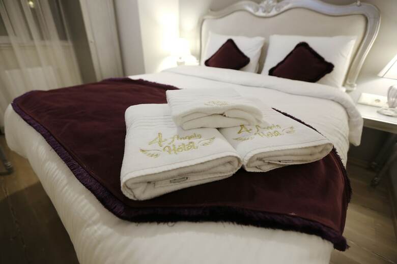 4 Angels Hotel
