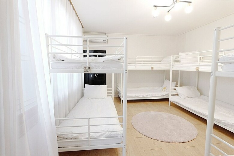 Hostal Moca Guesthouse - Hostel