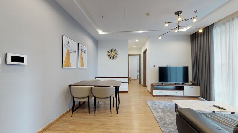 Luxury Apartment In Vinhomes Metropolis