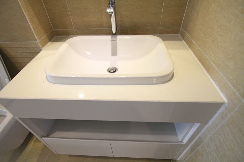 Luxury Apartment In Vinhomes Metropolis