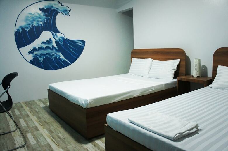 Hotel Surf Theori Resort