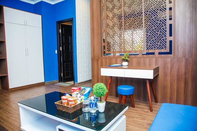 Hotel V.i.p's House  2