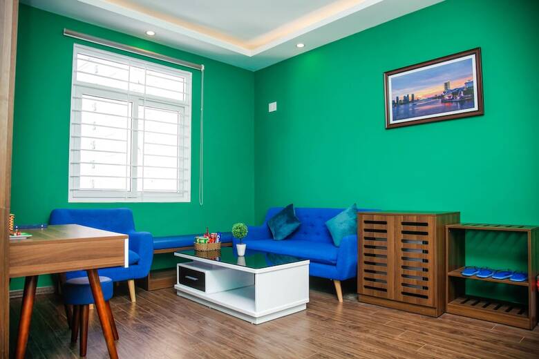 Hotel V.i.p's House  2