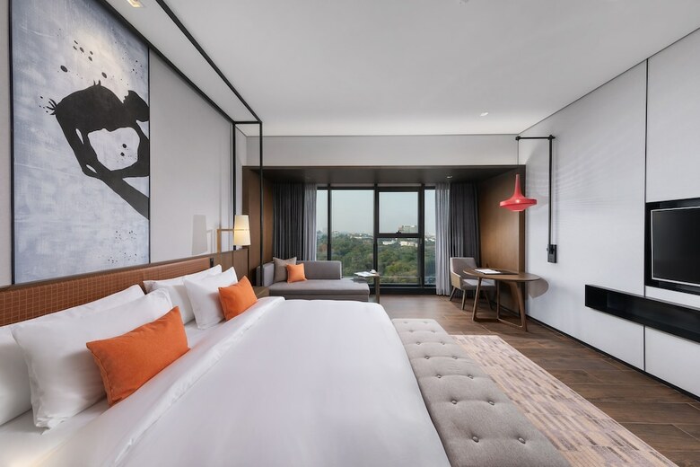 Wyndham Grand Yangon Hotel