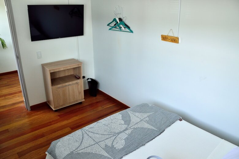 Hostal Mad Nomad Hostel