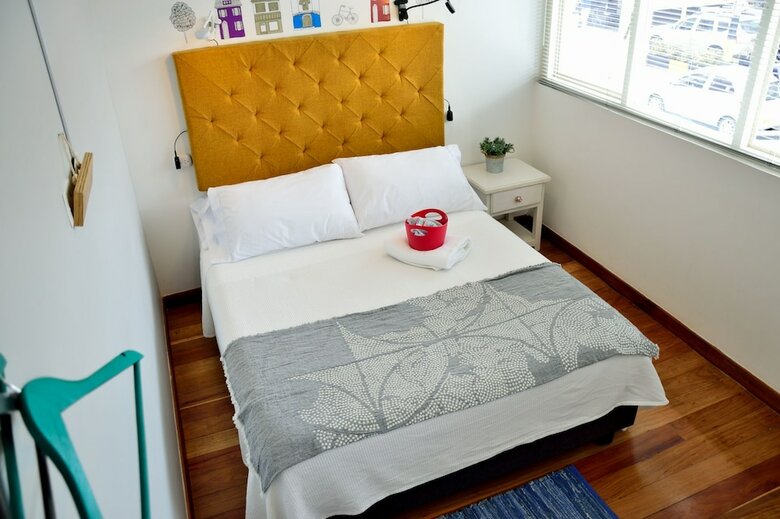 Hostal Mad Nomad Hostel