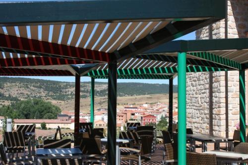 Apartamentos El Port�n De La Sierra