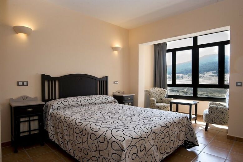 Hotel El Port�n De La Sierra