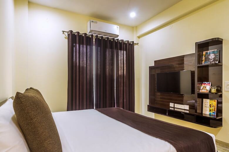 Quite Good House (Suite Hotel)