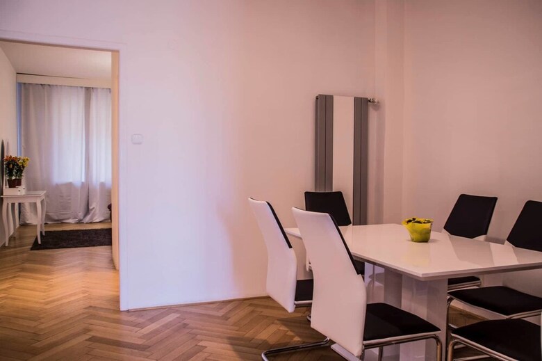Exclusive Apartment In The Center With River View