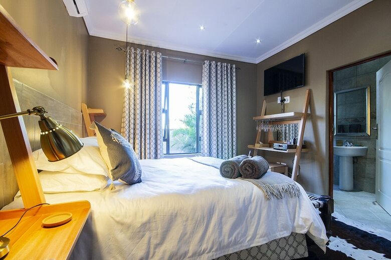 Hotel St Lucia Livingston Lodge