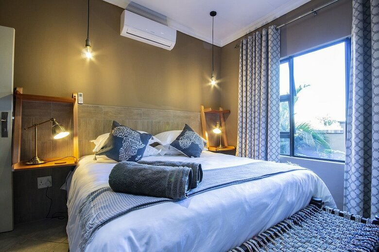 Hotel St Lucia Livingston Lodge